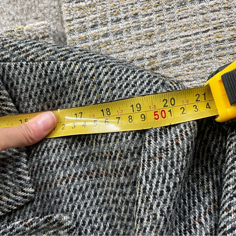 Burberry’s Scottish Cheviot Coat - Vintage and genuine - Picture 11 of 13